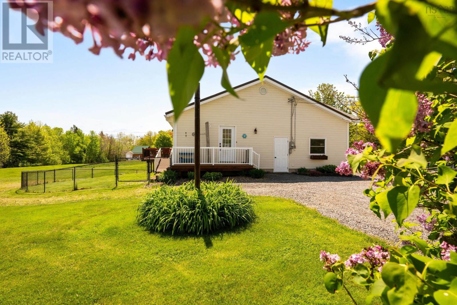 102 Harold Silver Road, Lower Northfield, Nova Scotia  B4V 8R7 - Photo 6 - 202514471
