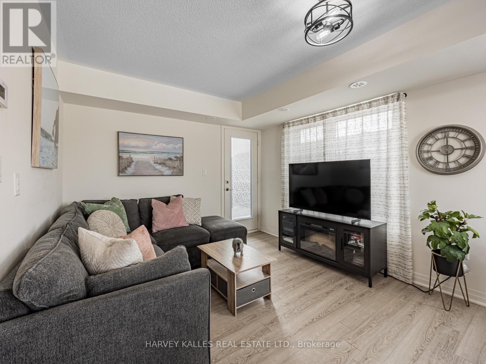 38c Lookout Drive, Clarington, Ontario  L1C 7G2 - Photo 15 - E12258722