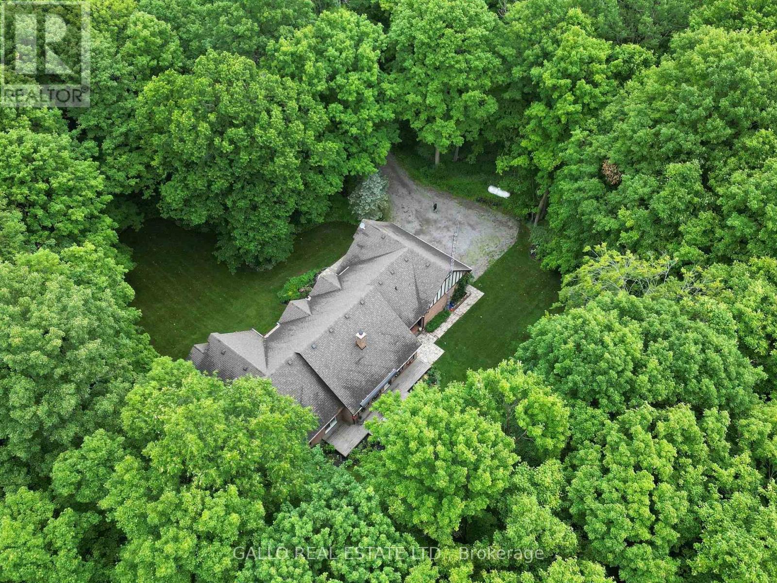 Property at 15 MAPLE BUSH TRAIL image 5