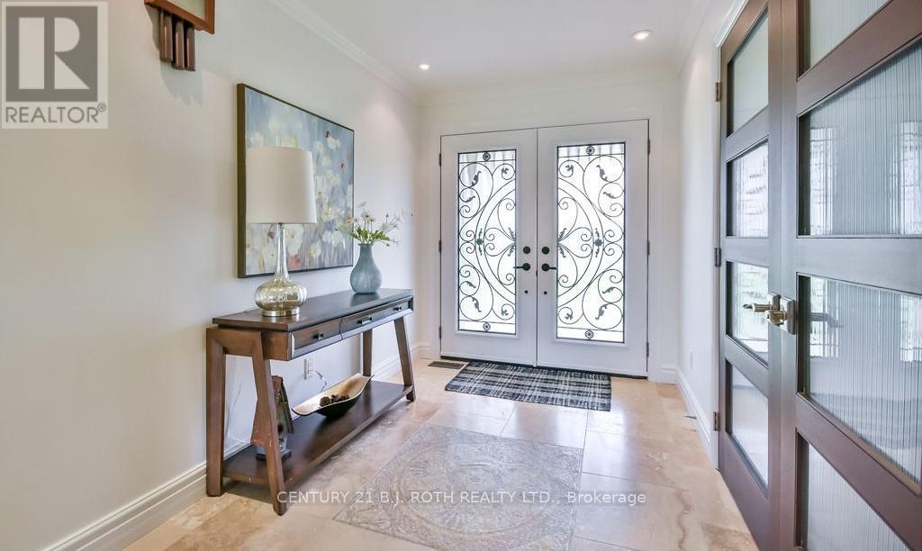 Property at 12 NORALINE AVENUE image 4