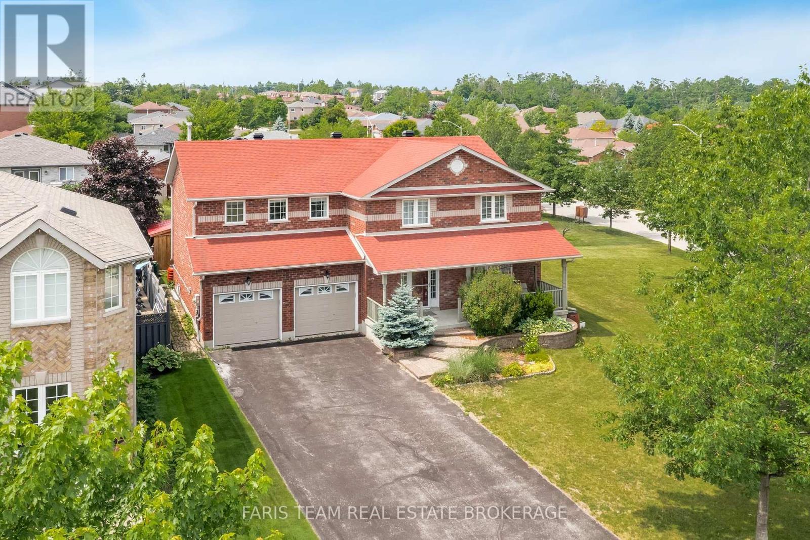 Property at 27 CAPILANO COURT image 1