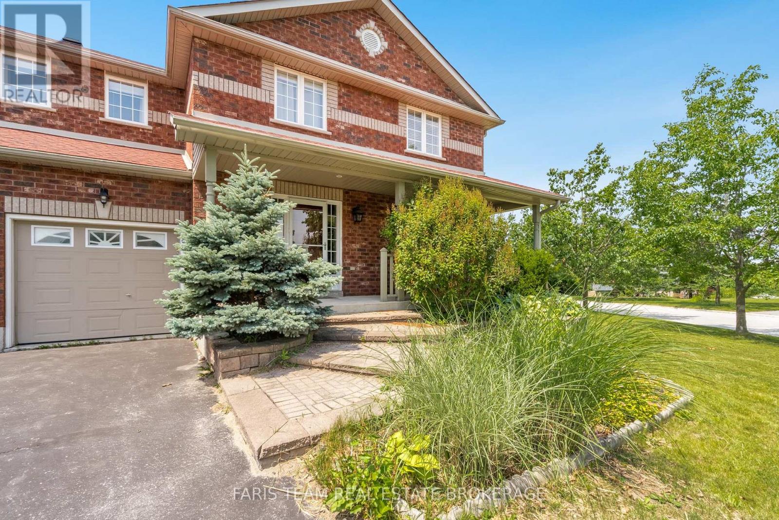 Property at 27 CAPILANO COURT image 3