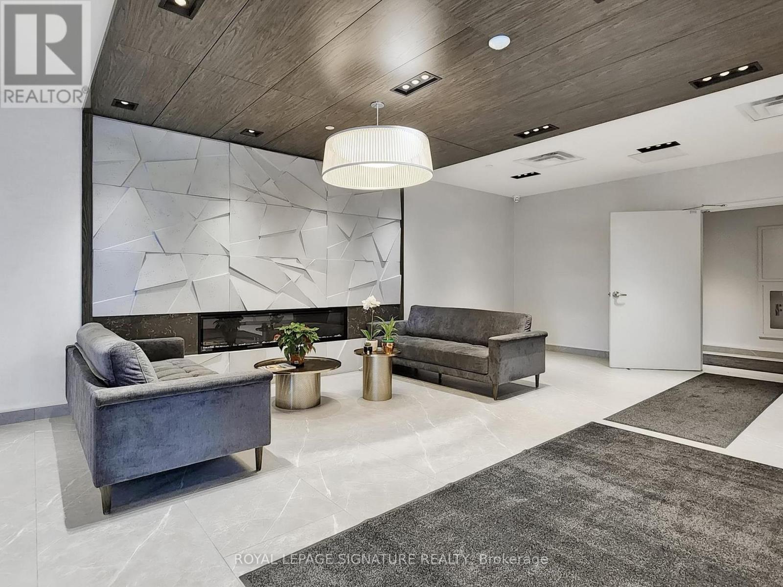 Property at 703 - 58 LAKESIDE TERRACE image 3