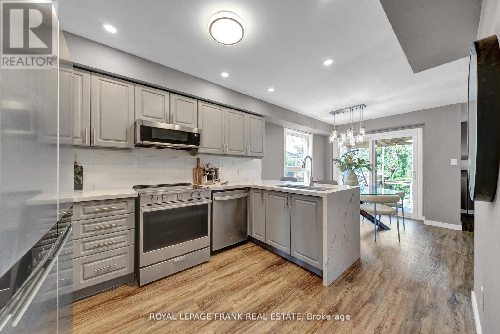 Property at 1722 NORTHFIELD AVENUE image 4