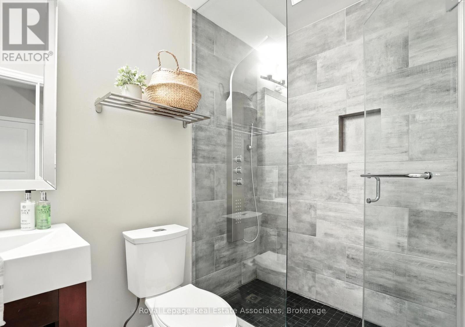 Lorem Ipsum Dolor Sit, Mississauga, Ontario  L5G  - Photo 28 - DEMO28550487