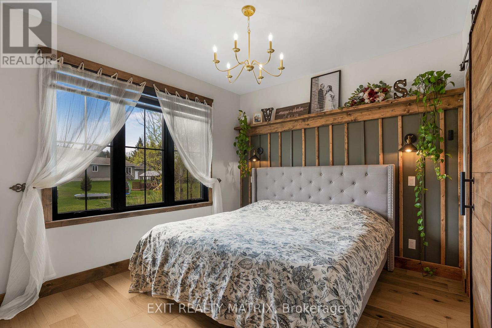 2725 Mclean Court, North Stormont, Ontario  K0C 1T0 - Photo 19 - X12258919