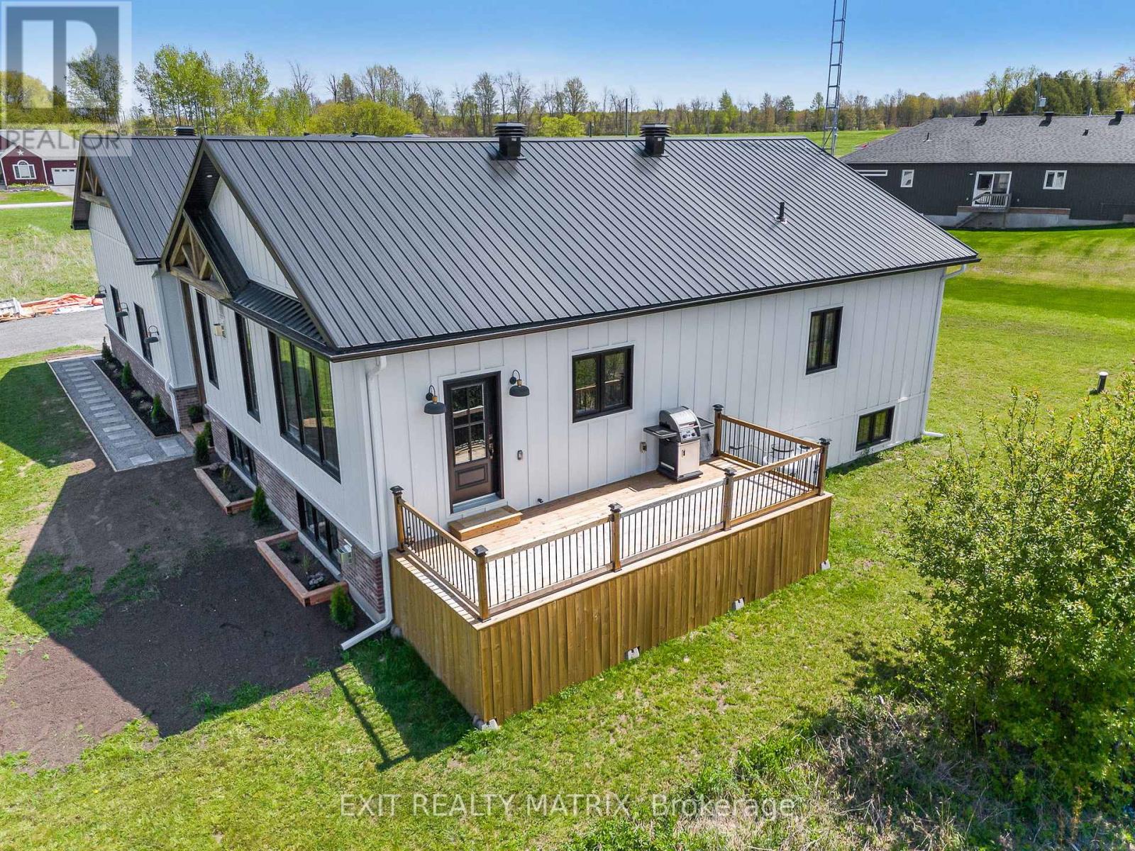 2725 Mclean Court, North Stormont, Ontario  K0C 1T0 - Photo 32 - X12258919
