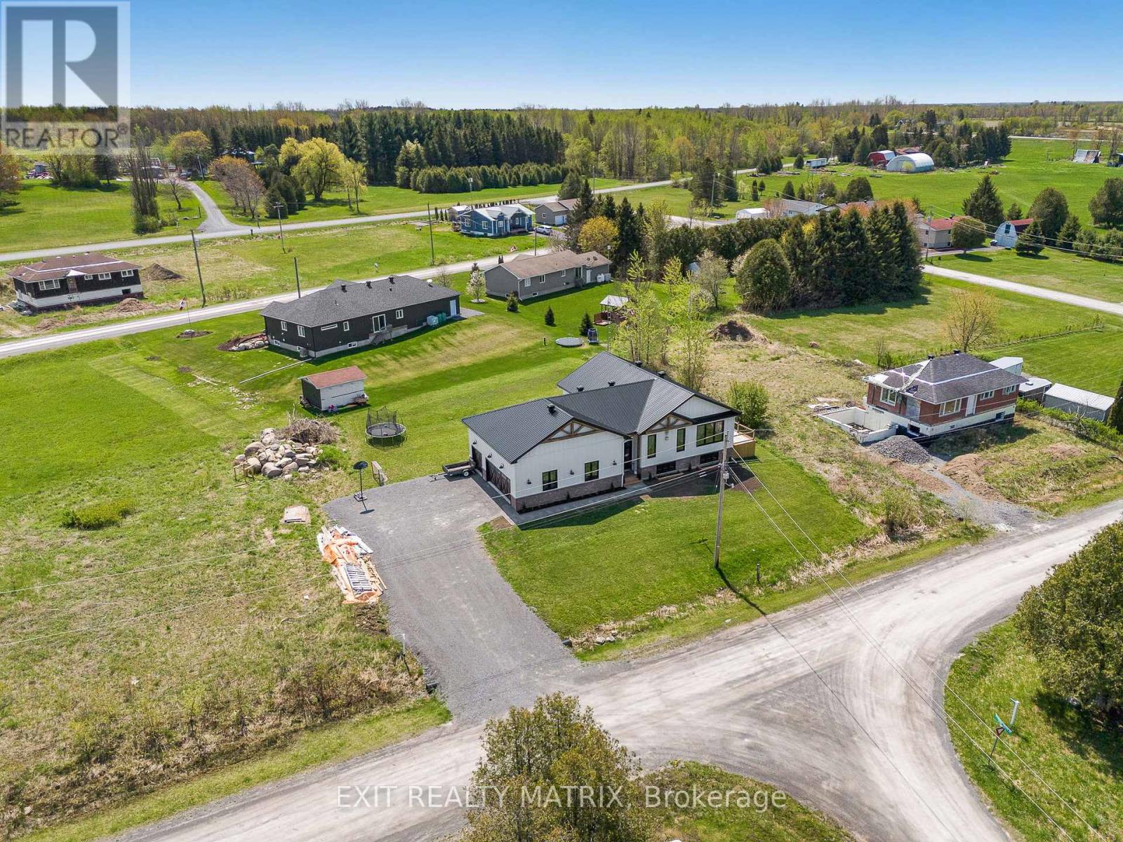 2725 Mclean Court, North Stormont, Ontario  K0C 1T0 - Photo 34 - X12258919