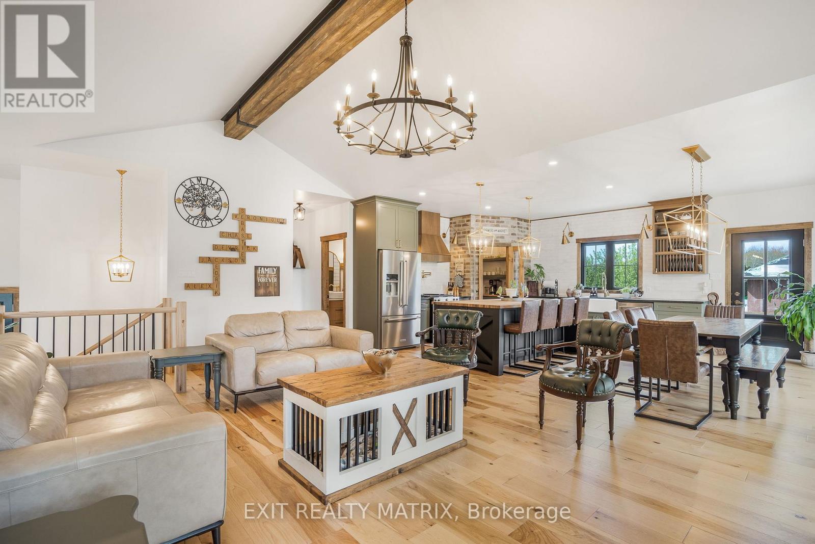 2725 Mclean Court, North Stormont, Ontario  K0C 1T0 - Photo 4 - X12258919