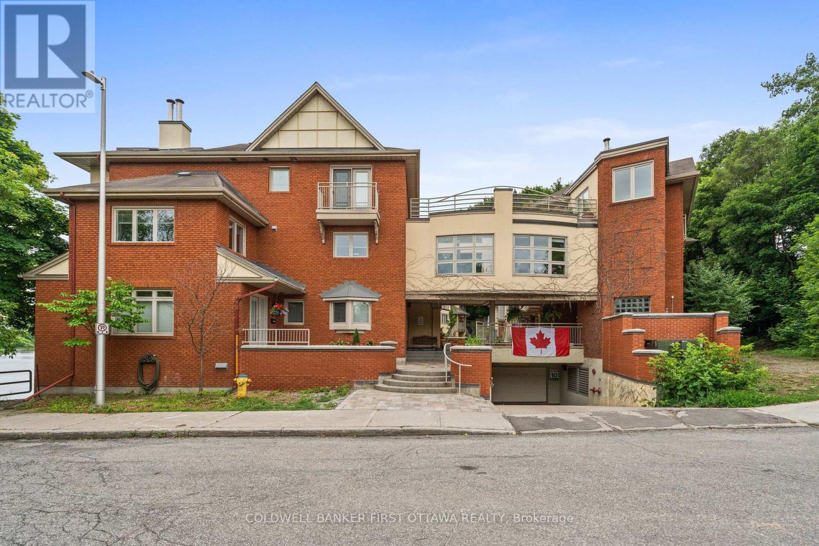 111f - 250 Fountain Place, Ottawa, Ontario  K1N 9N7 - Photo 2 - X12258921