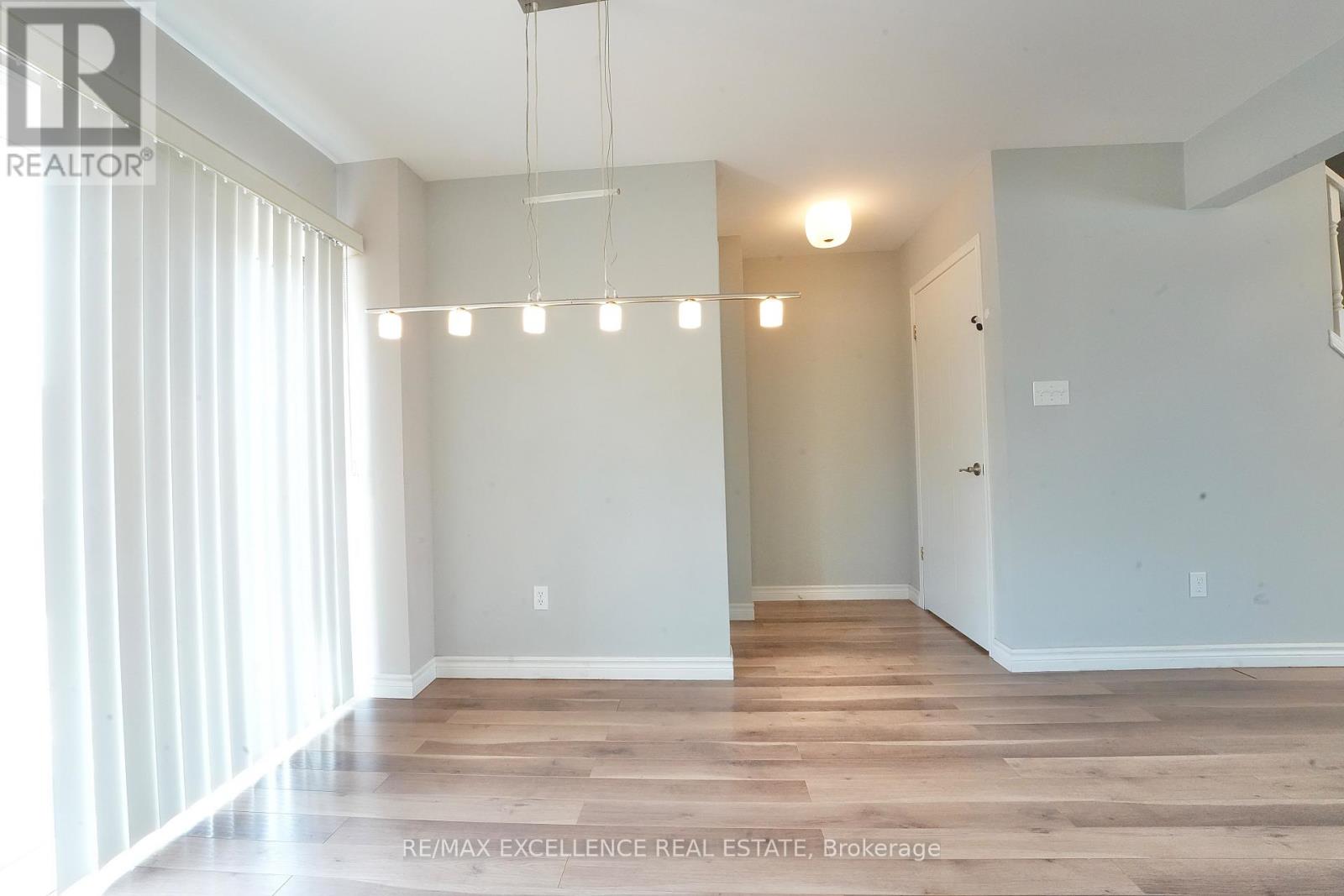 39 Phair Crescent, London South, Ontario  N5Z 5B5 - Photo 12 - X12258540