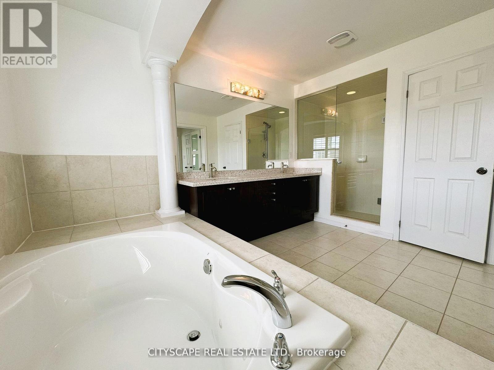7646 Goldenrod Trail, Niagara Falls, Ontario  L2H 0K4 - Photo 21 - X12258667