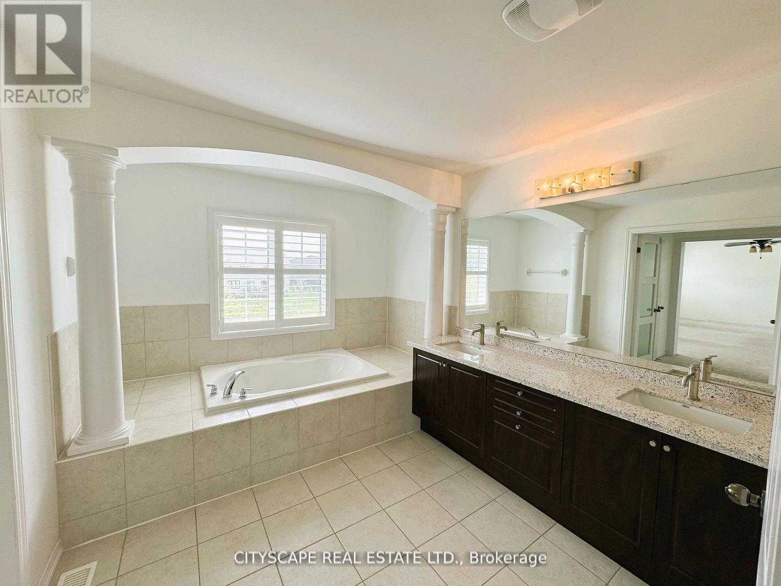 7646 Goldenrod Trail, Niagara Falls, Ontario  L2H 0K4 - Photo 23 - X12258667