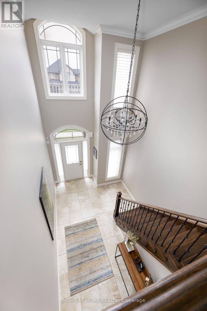 Property at 64 WINSLOW WAY image 3