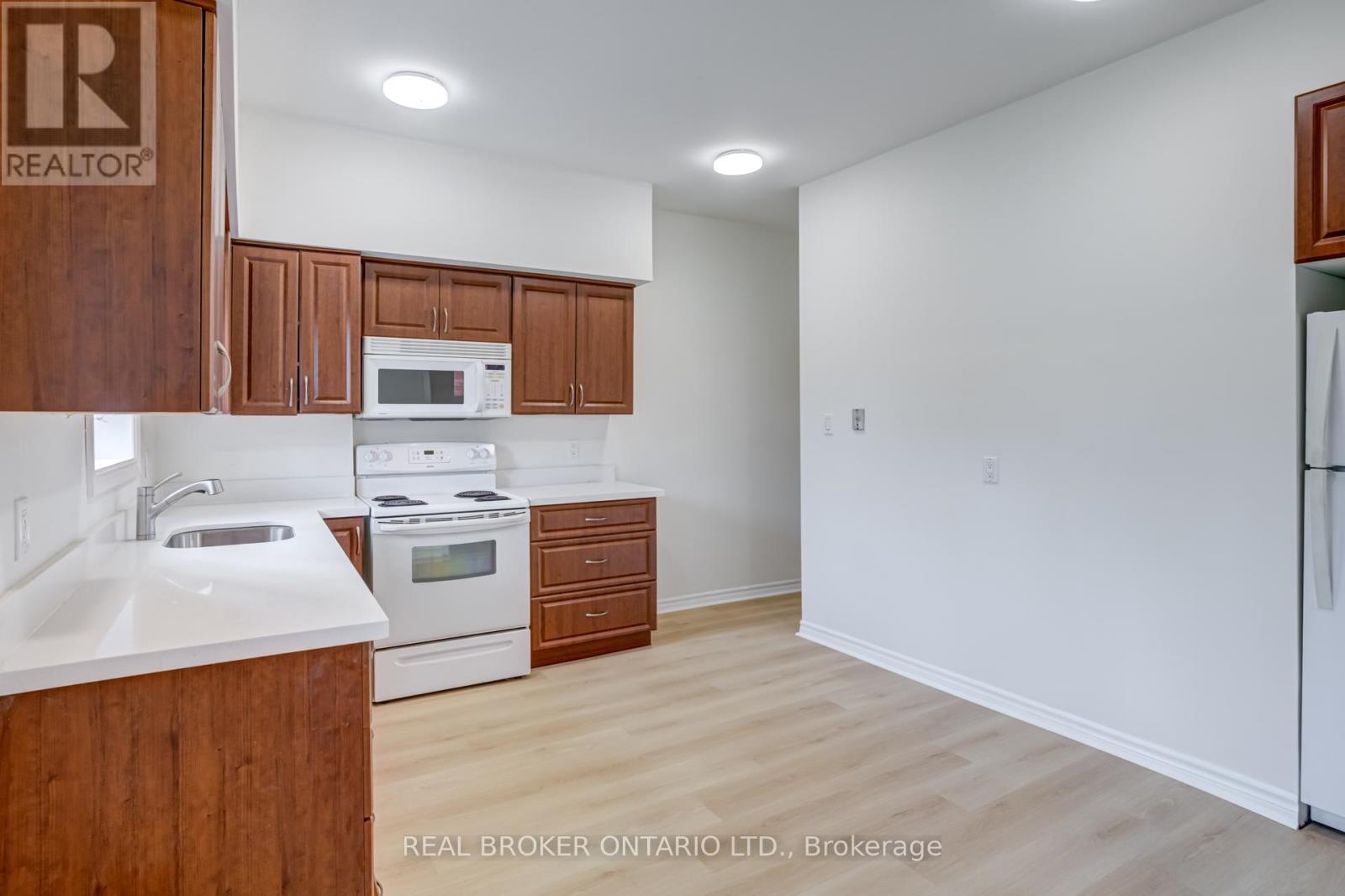 55 Young Street, Hamilton, Ontario  L8N 1V1 - Photo 9 - X12258735