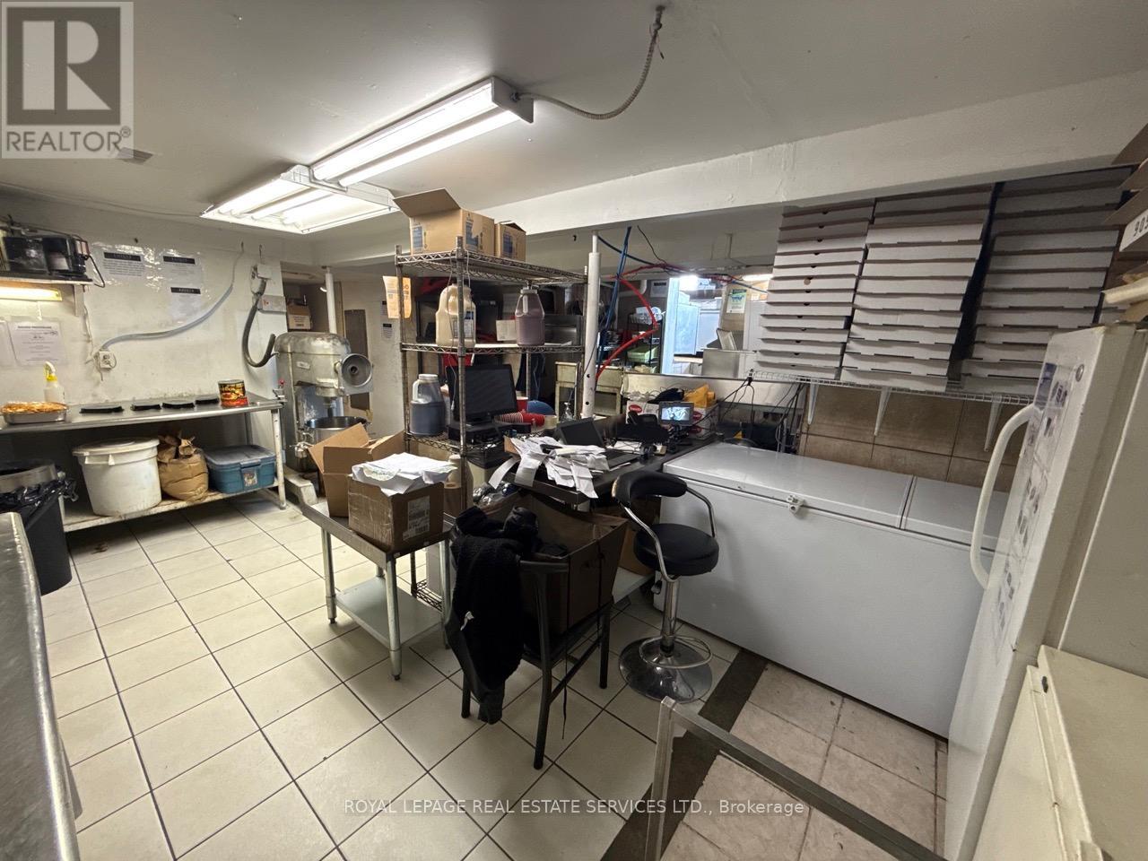 872 Upper Sherman Avenue, Hamilton, Ontario  L8V 3N1 - Photo 13 - X12258851