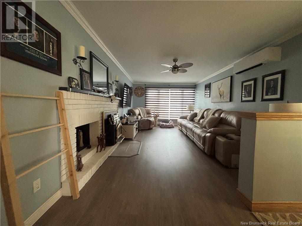 529 Rue Principale, Pointe-Verte, New Brunswick  E8J 3A2 - Photo 14 - NB120238