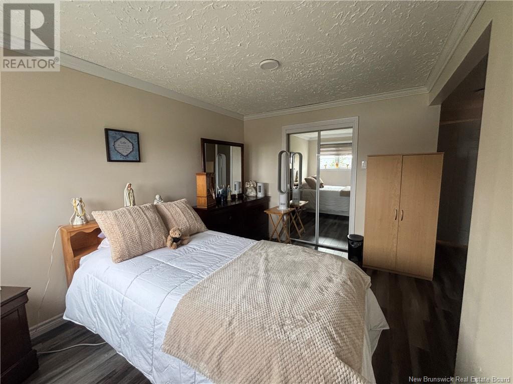 529 Rue Principale, Pointe-Verte, New Brunswick  E8J 3A2 - Photo 45 - NB120238