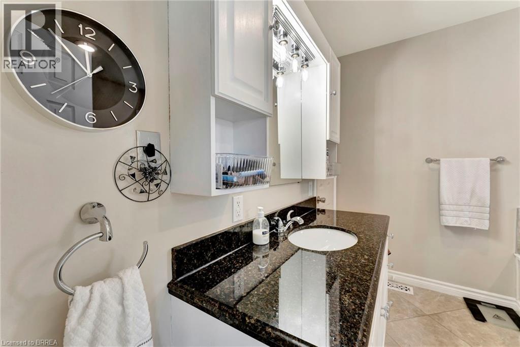 48 Willow Drive, Brantford, Ontario  N3R 2W4 - Photo 12 - 40747063