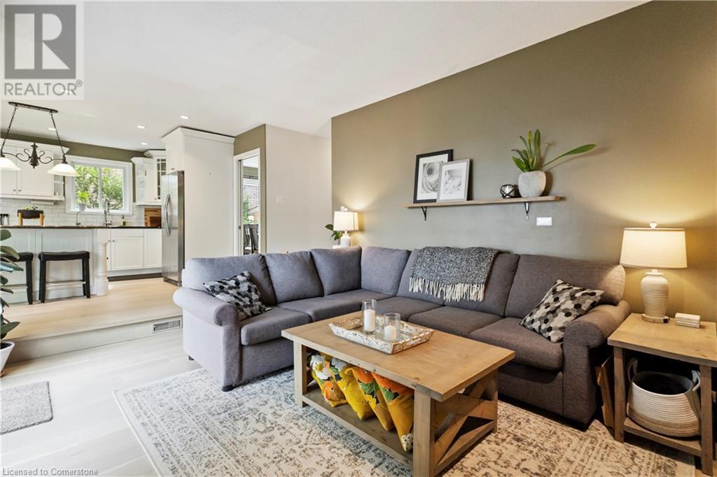 Photo 15 of 40 for 55 Concord Crescent