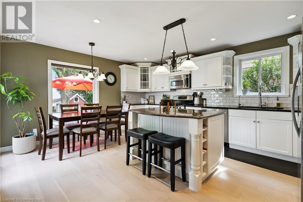 Photo 17 of 40 for 55 Concord Crescent