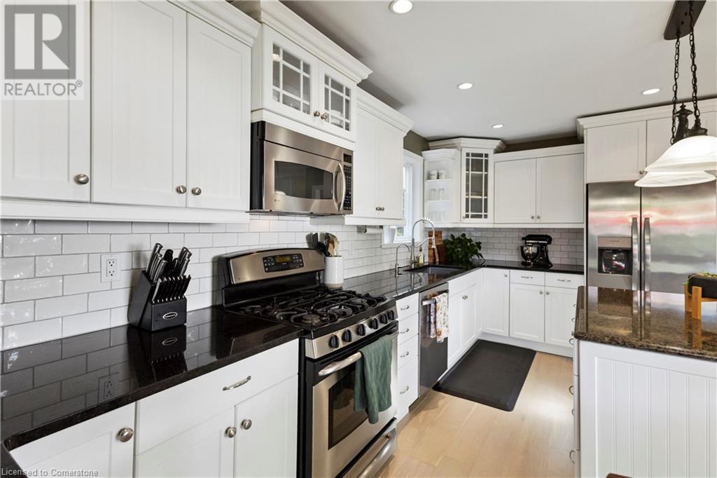 Photo 19 of 40 for 55 Concord Crescent