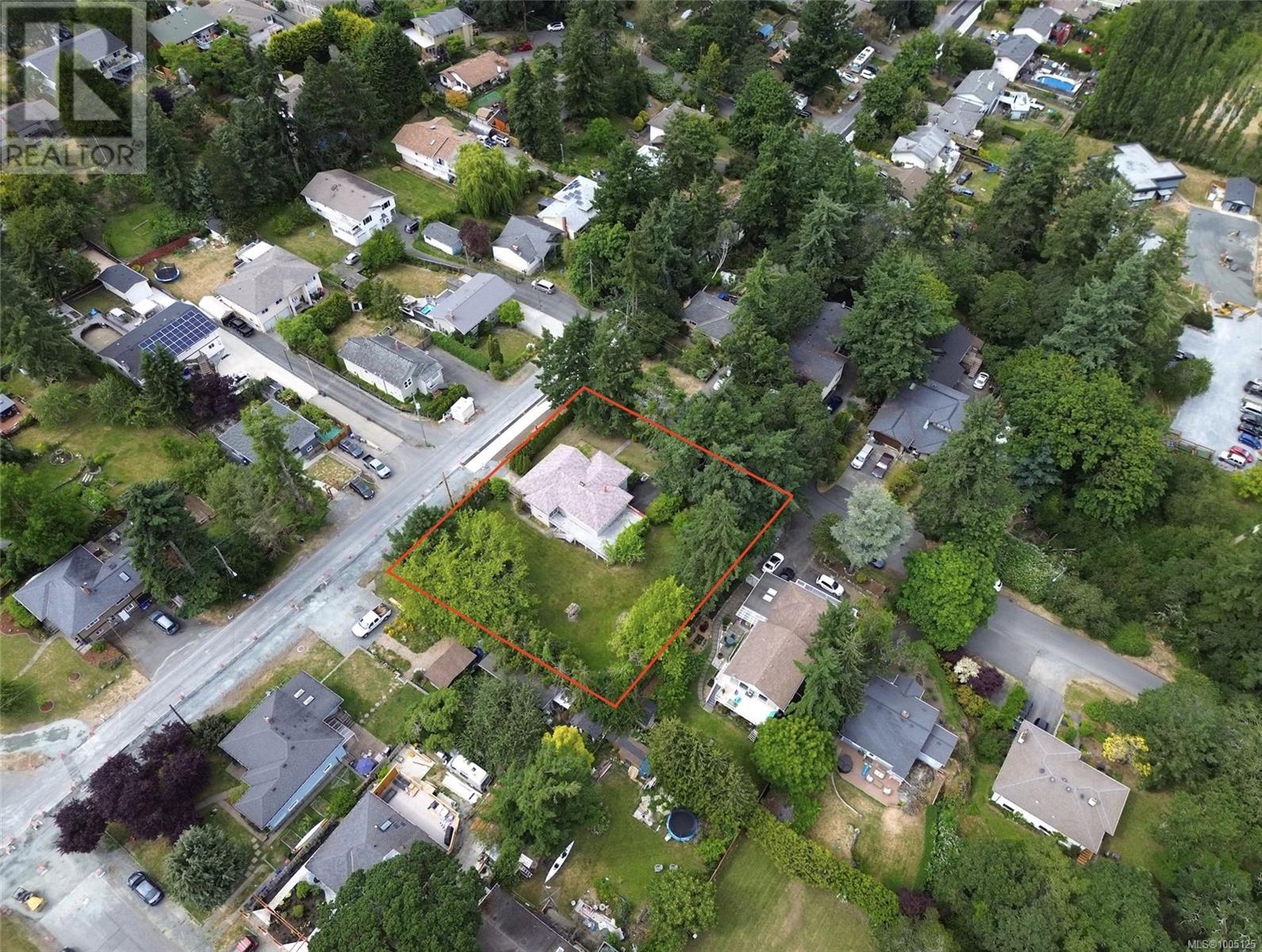 Property at 999 Violet Ave image 5