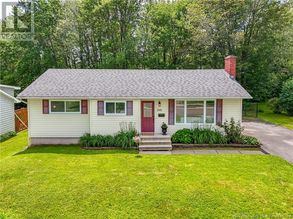 Property at 106 Dover Crescent image 2