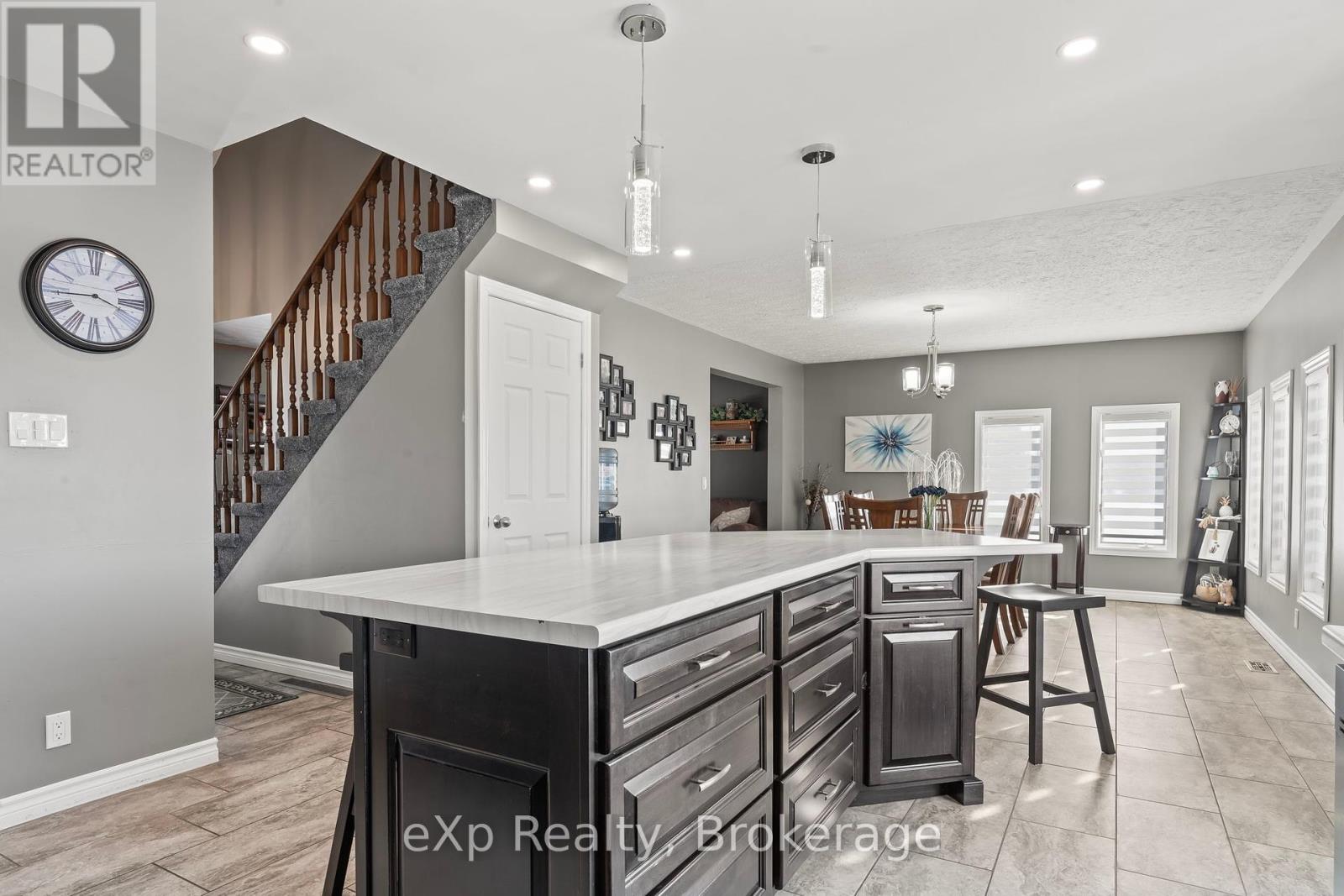 953 Greenock-Brant Line, Brockton, Ontario  N0G 1J0 - Photo 18 - X11987789