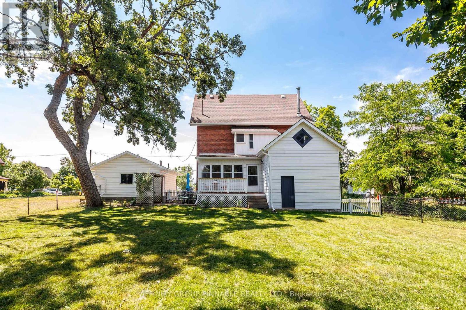 42 Oak Street, Kawartha Lakes, Ontario  K0M 1N0 - Photo 40 - X12259080