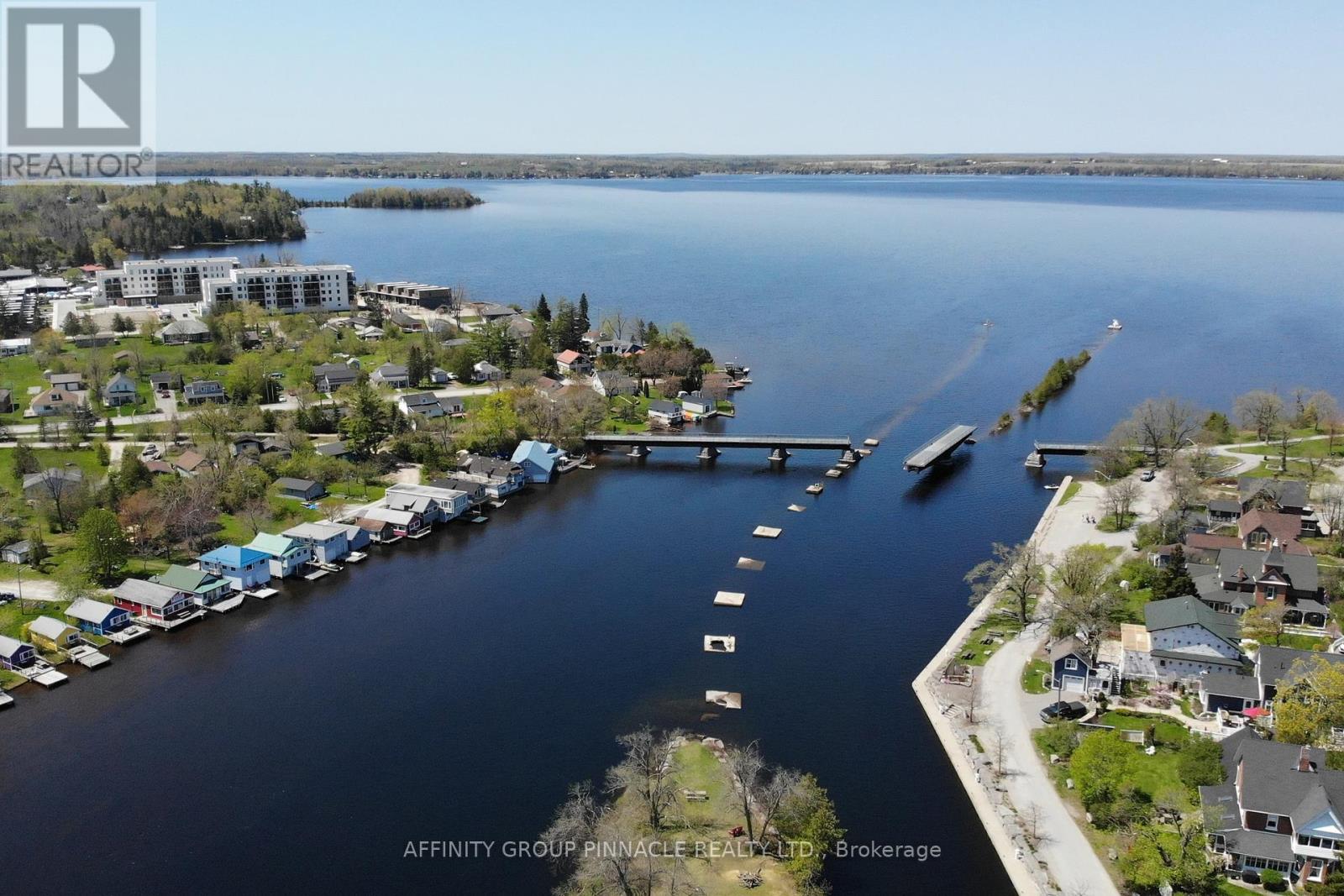 42 Oak Street, Kawartha Lakes, Ontario  K0M 1N0 - Photo 46 - X12259080