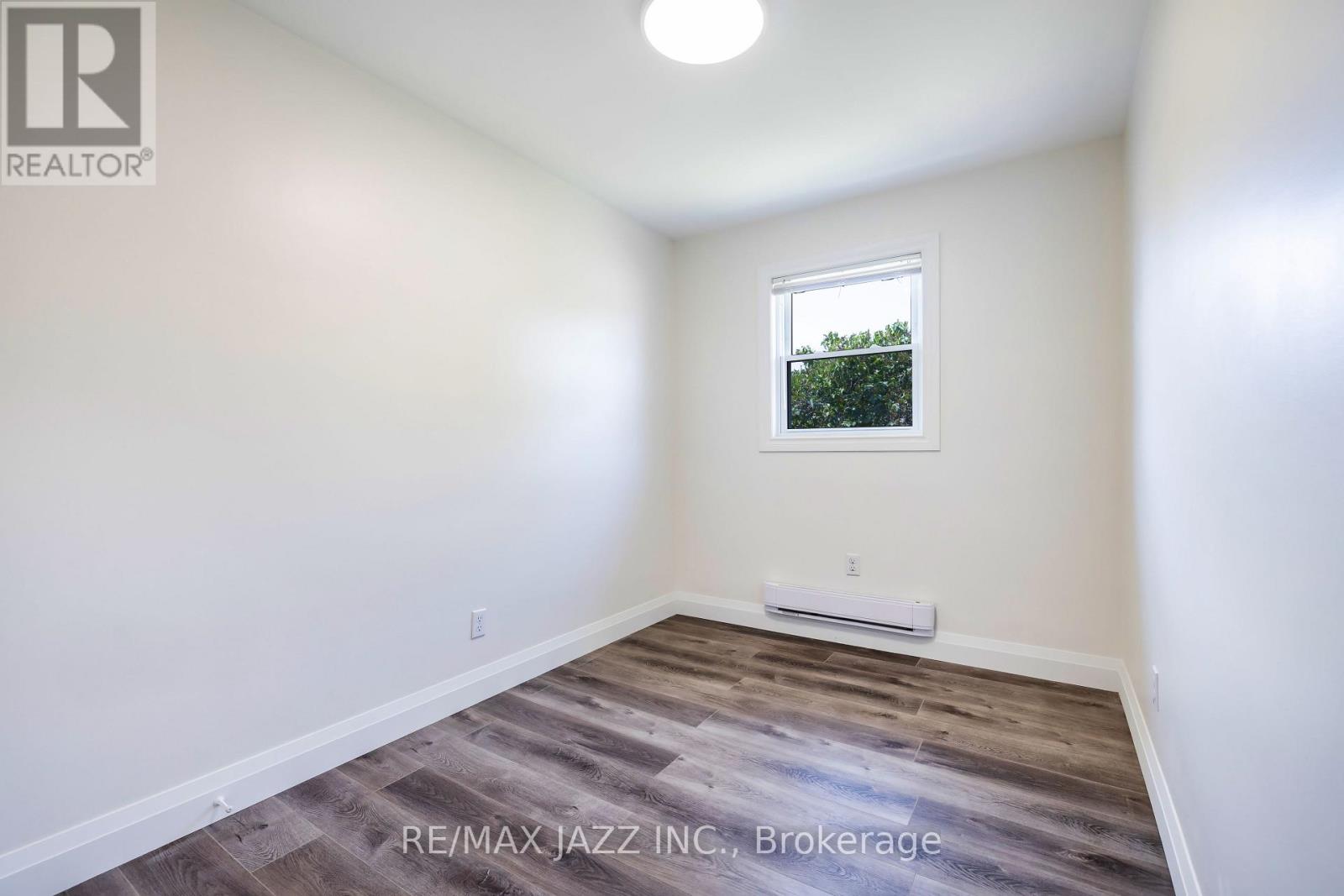 89 D'arcy Street, Cobourg, Ontario K9A 3Z7 - Photo 12 - X12259210