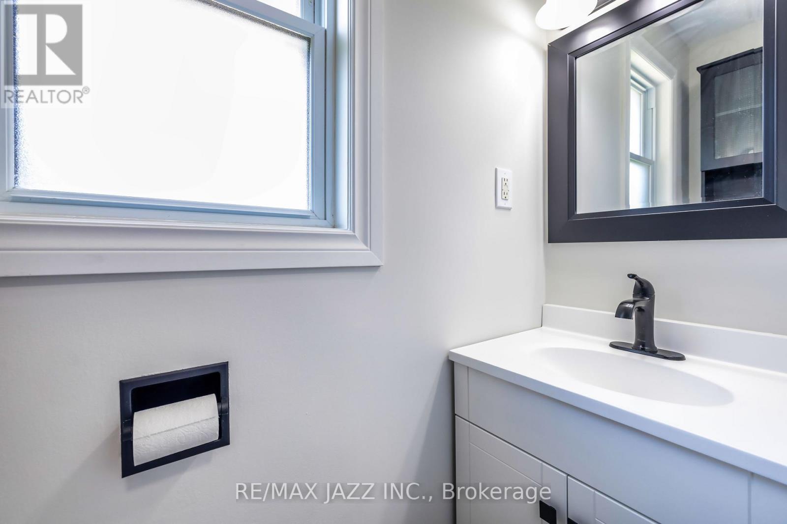 89 D'arcy Street, Cobourg, Ontario K9A 3Z7 - Photo 15 - X12259210