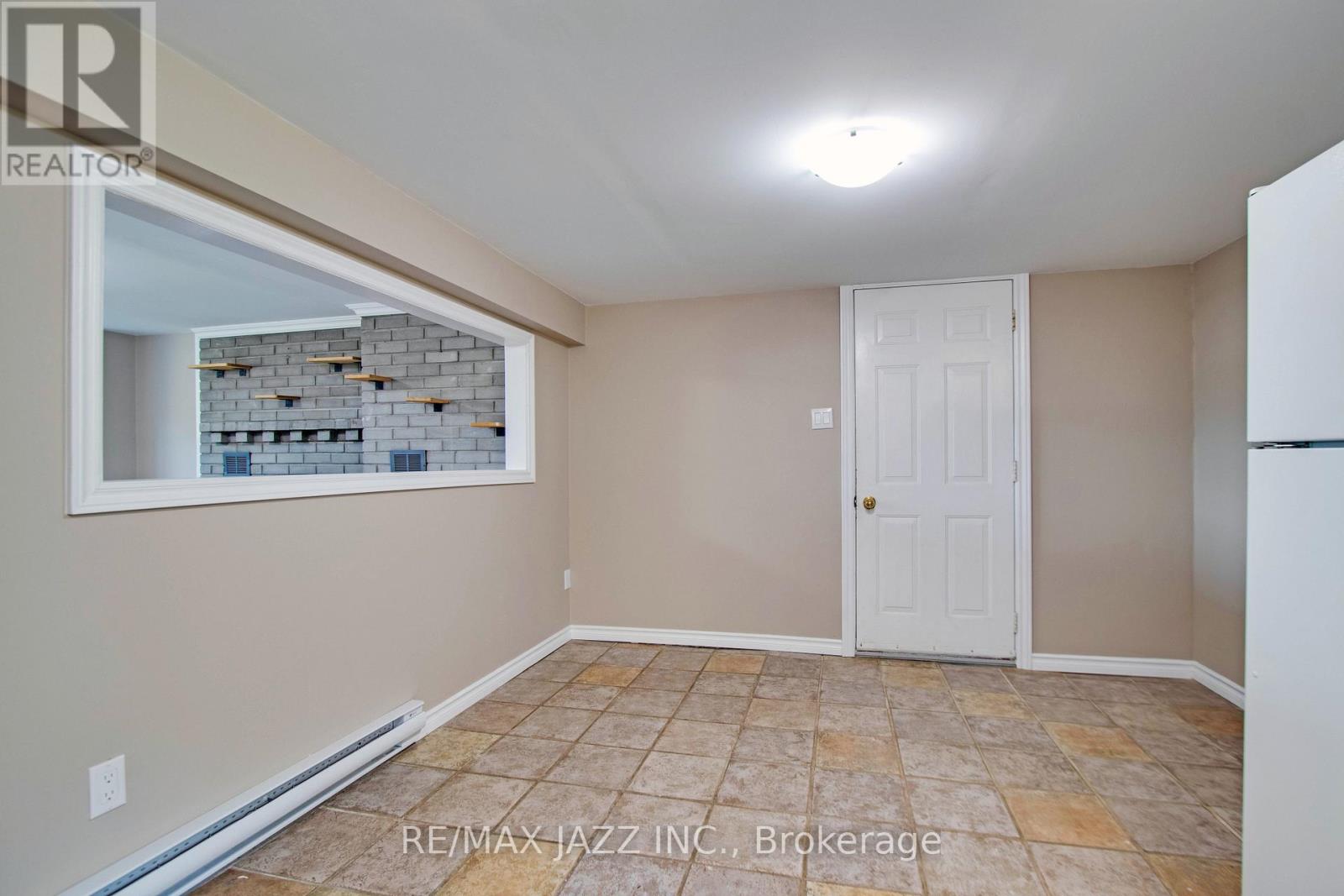 89 D'arcy Street, Cobourg, Ontario K9A 3Z7 - Photo 19 - X12259210