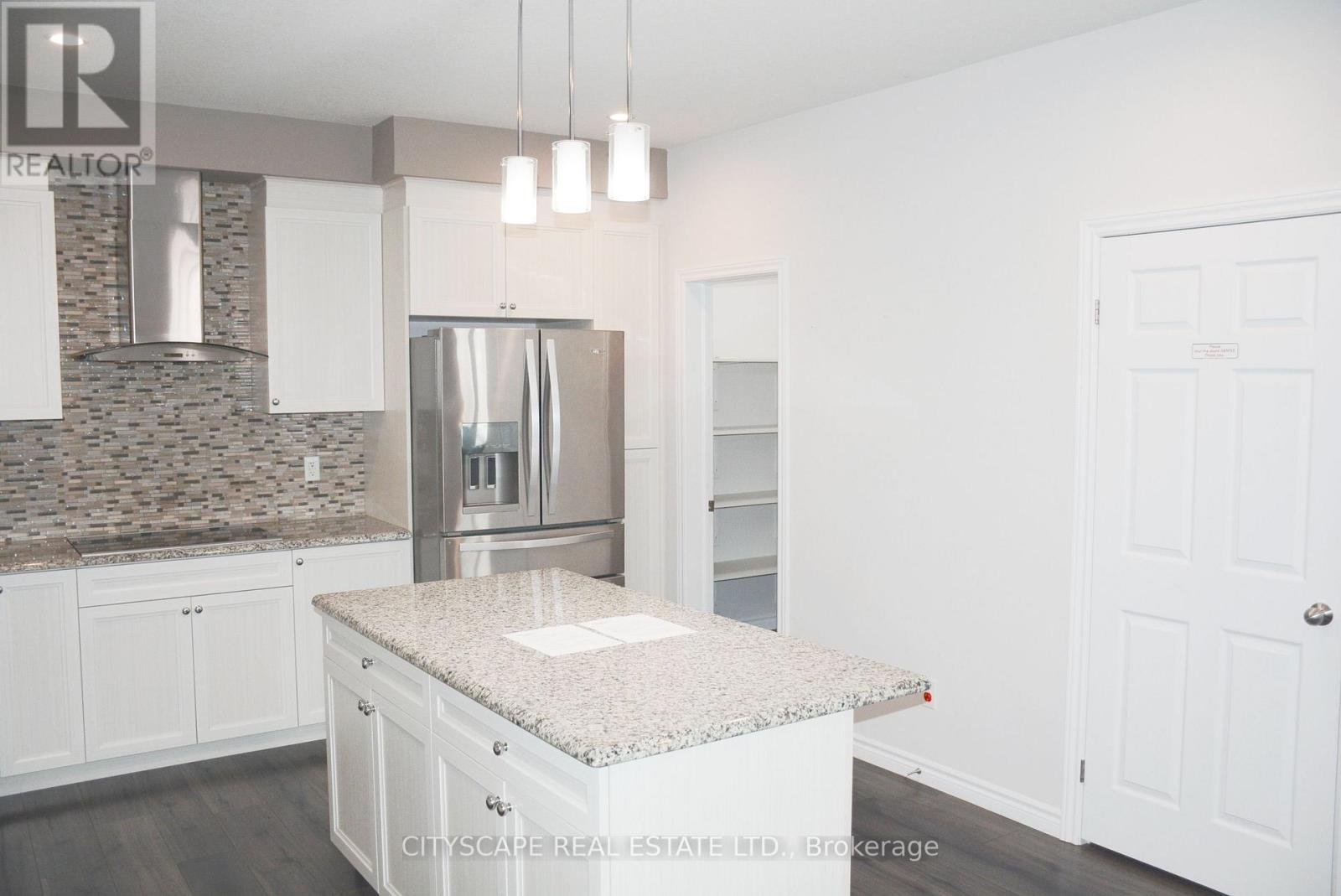 197 Woodway Trail, Norfolk, Ontario  N3Y 0B8 - Photo 8 - X12258646