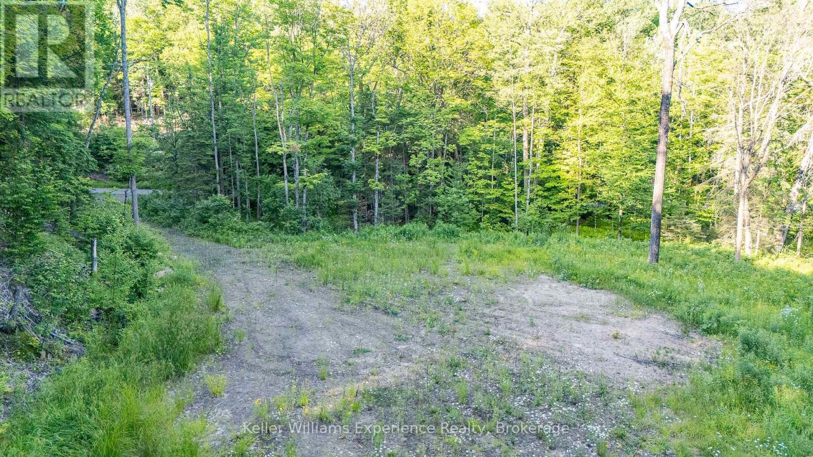 344 North Fox Lake Road, Huntsville, Ontario  P1H 2J2 - Photo 8 - X12259094