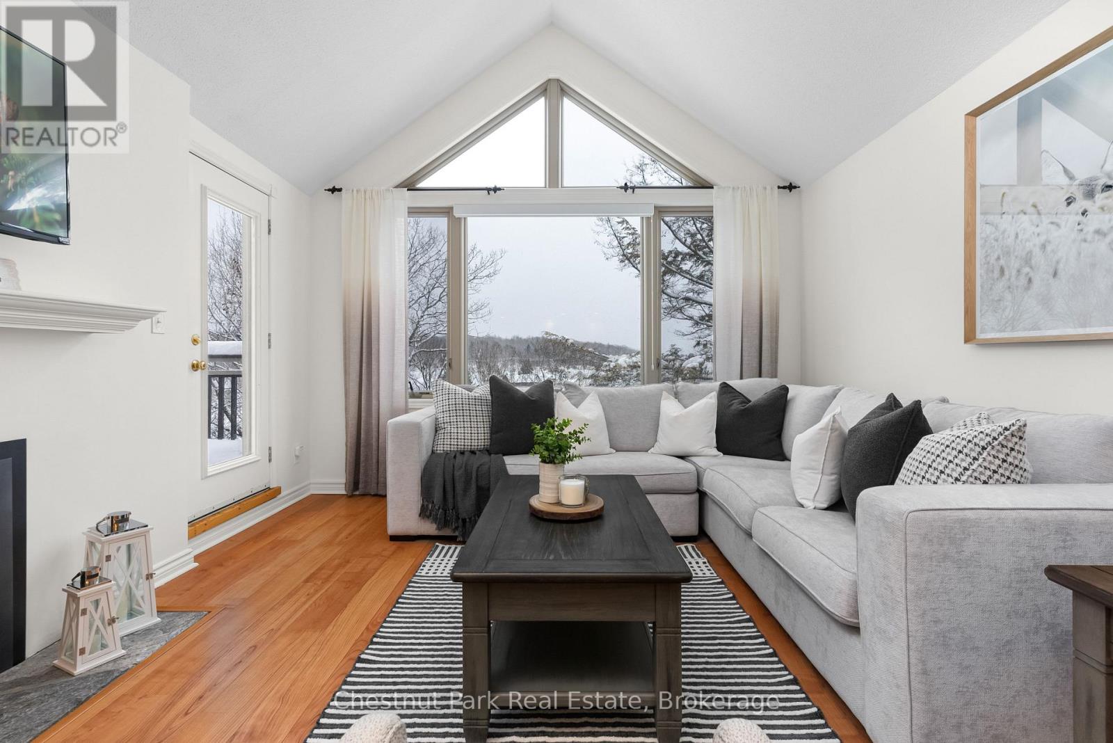 3831 Grandview Forest Hill Drive, Huntsville, Ontario  P1H 2J5 - Photo 16 - X12259166