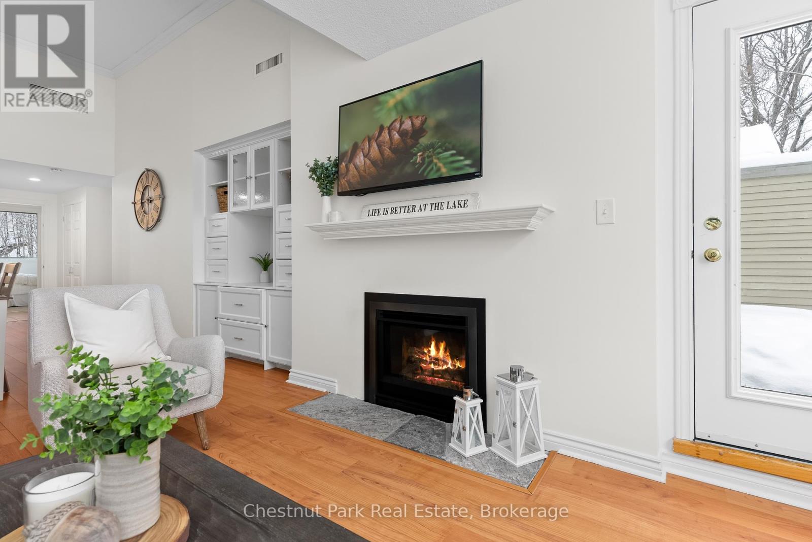 3831 Grandview Forest Hill Drive, Huntsville, Ontario  P1H 2J5 - Photo 17 - X12259166