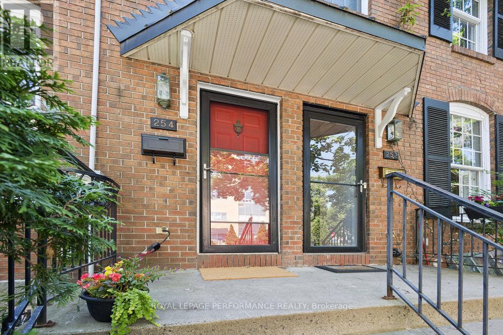 Property at 254 STEWART STREET image 5