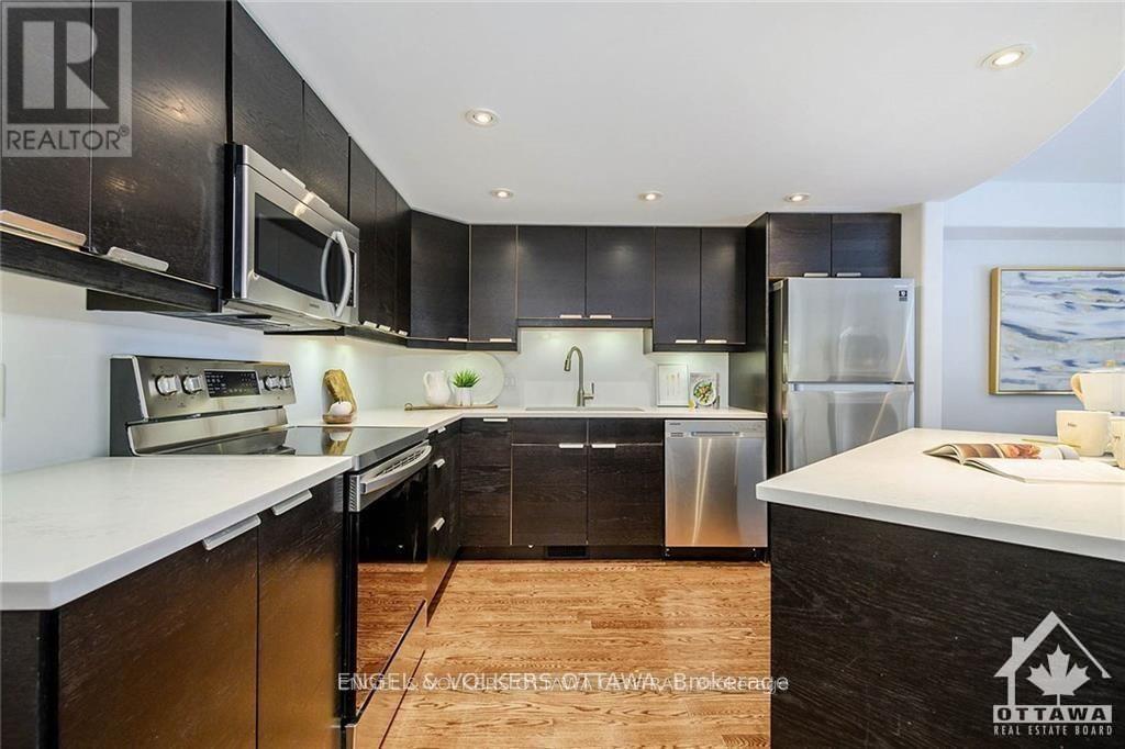 Property at 105 MONTAUK PVT image 5