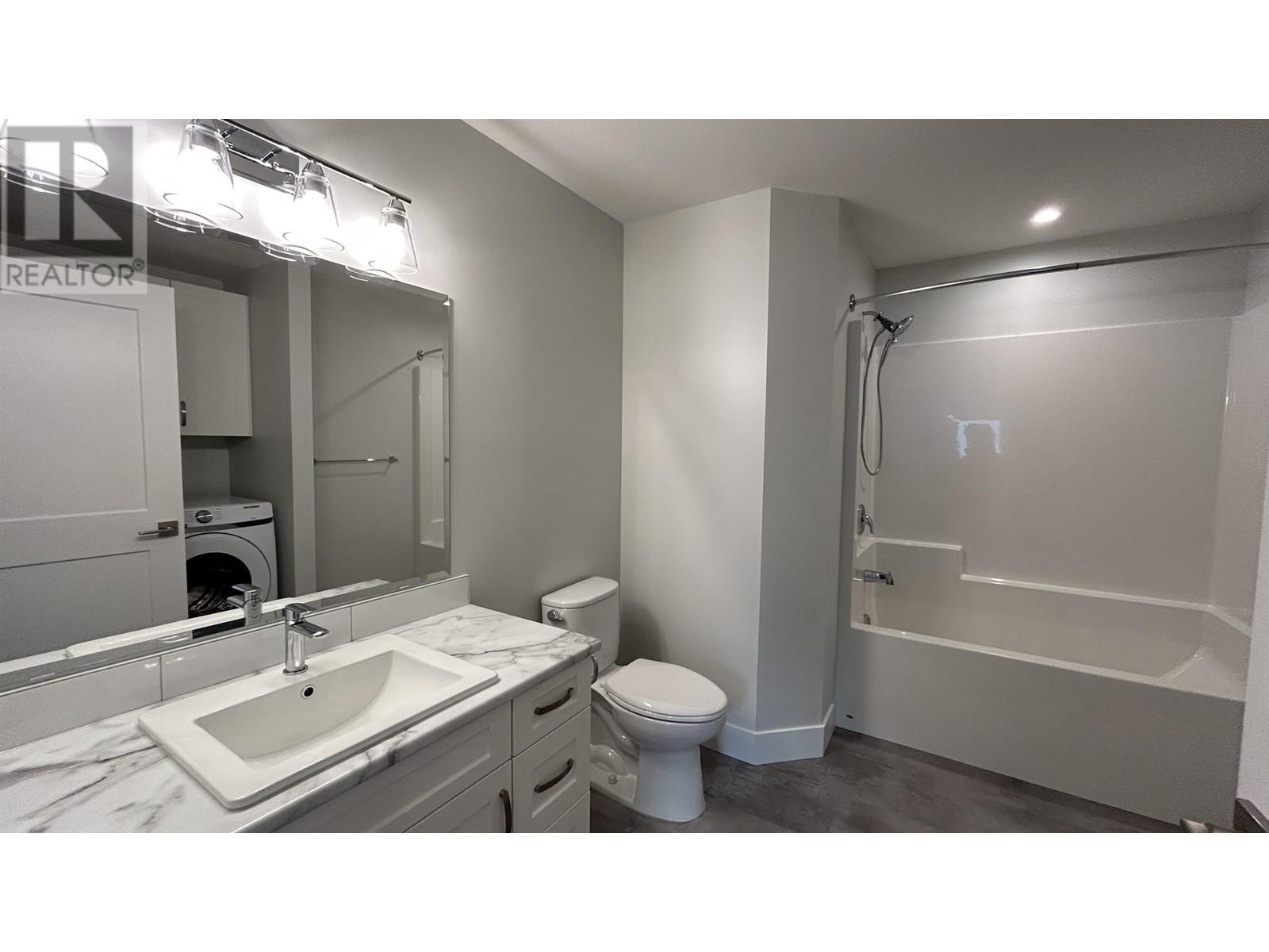 19 105 Forest Ridge Road, 100 Mile House, British Columbia  V0K 2E0 - Photo 10 - R2979698