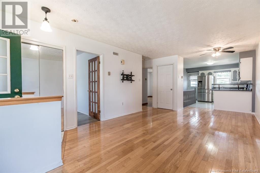 Property at 22 Hollybrook Court image 2