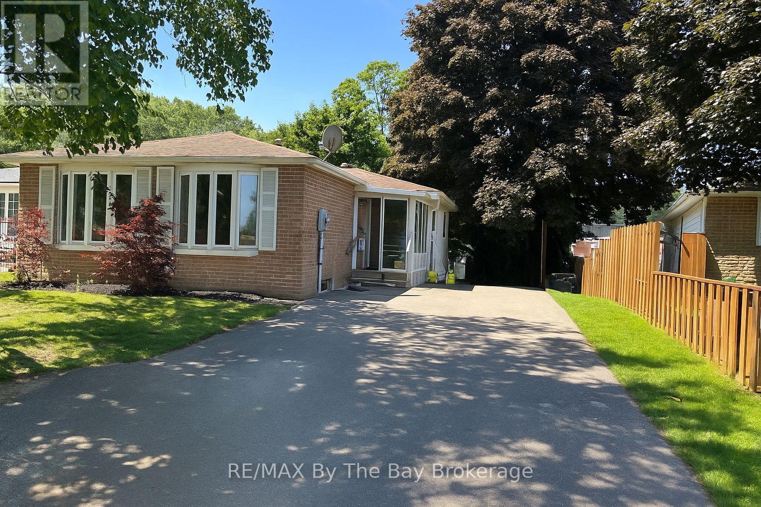 1033 Glen Bogie Crescent, Midland, Ontario  L4R 4S6 - Photo 8 - S12258398