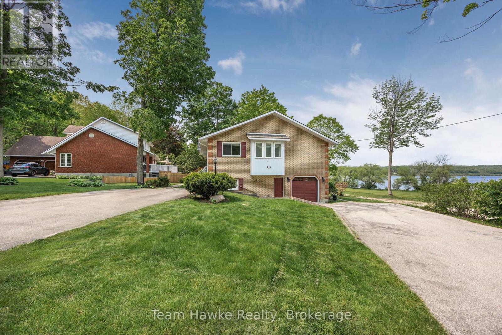 26 Jury Drive, Penetanguishene, Ontario  L9M 1G1 - Photo 2 - S12258554