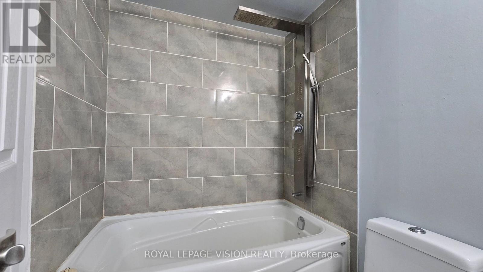 Property at 1506 - 100 WINGARDEN COURT image 3