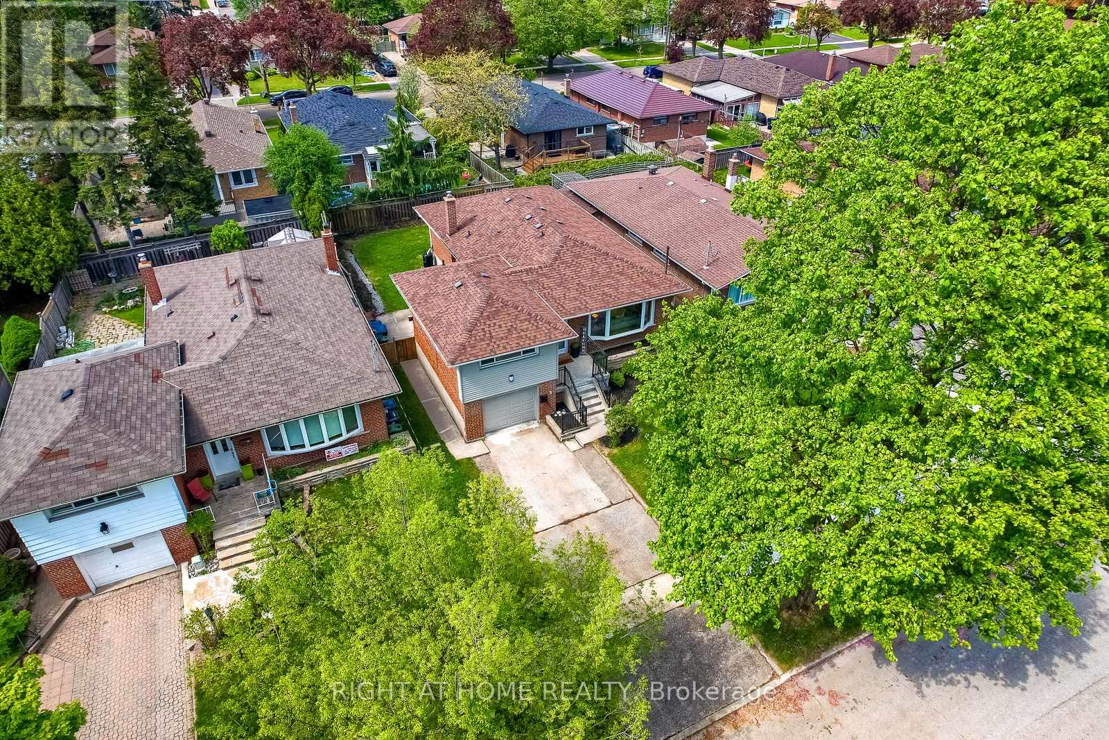 Property at 14 AMULET STREET image 4