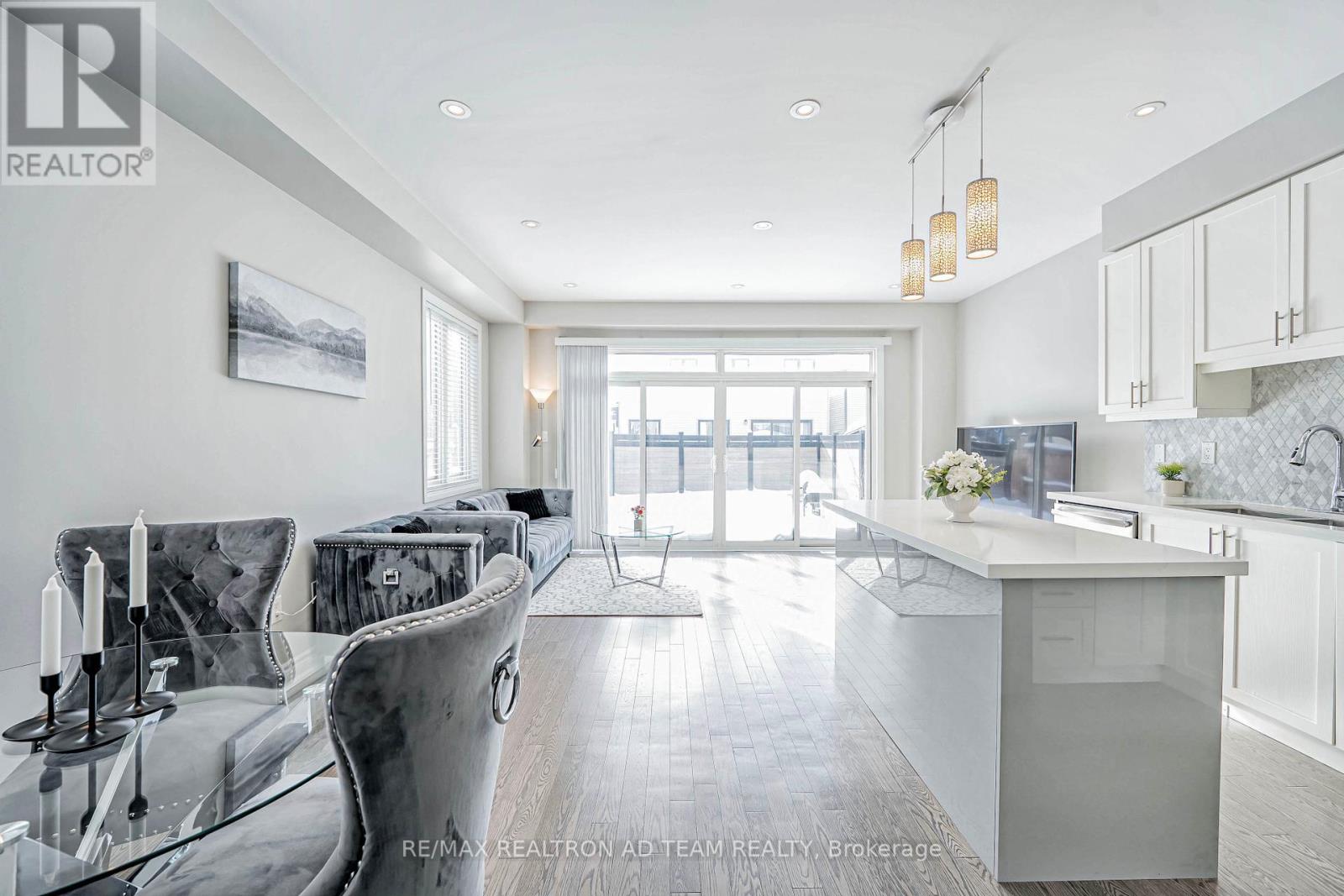 Property at 6 LARKIN LANE image 5