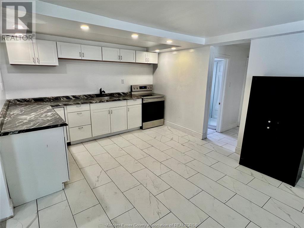 455 Aylmer Avenue, Windsor, Ontario  N9A 1T5 - Photo 6 - 25016729