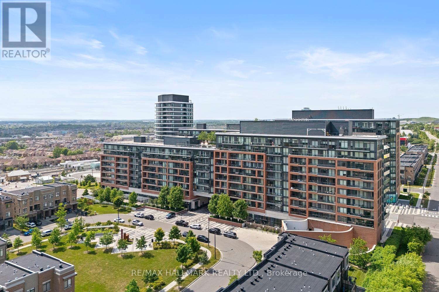 Property at 729 - 99 EAGLE ROCK WAY image 1