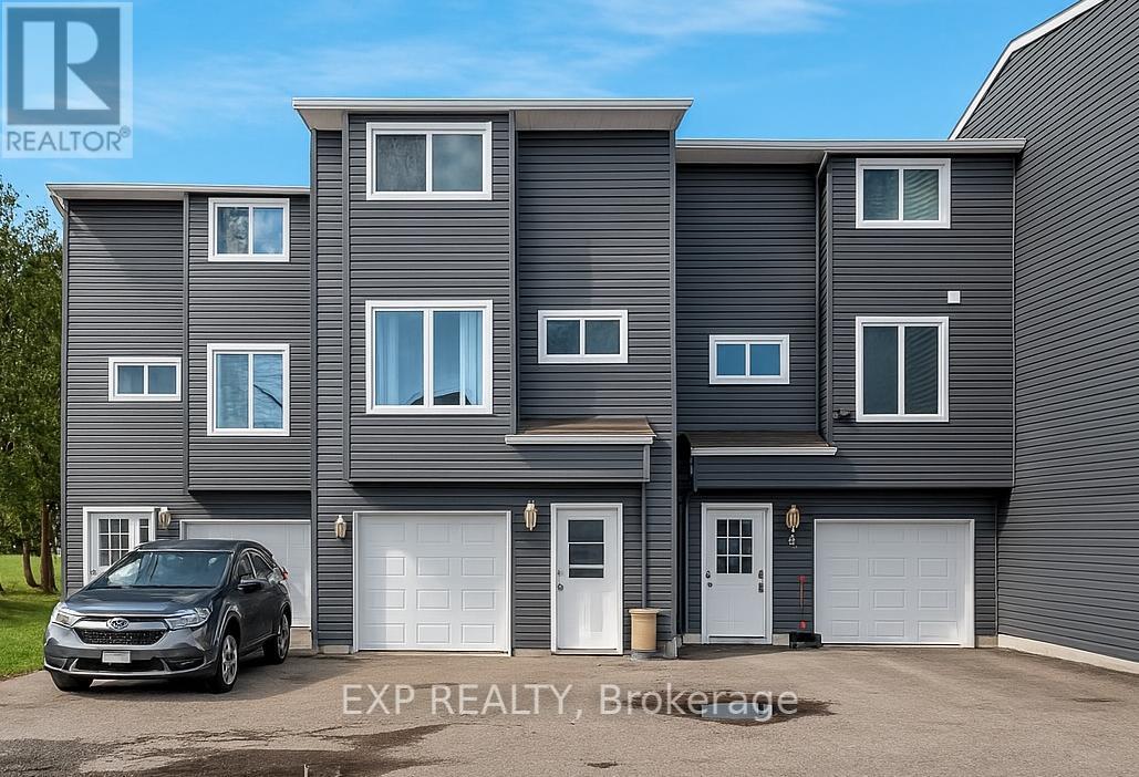 2 - 113 NORTH STREET, Georgina, Ontario